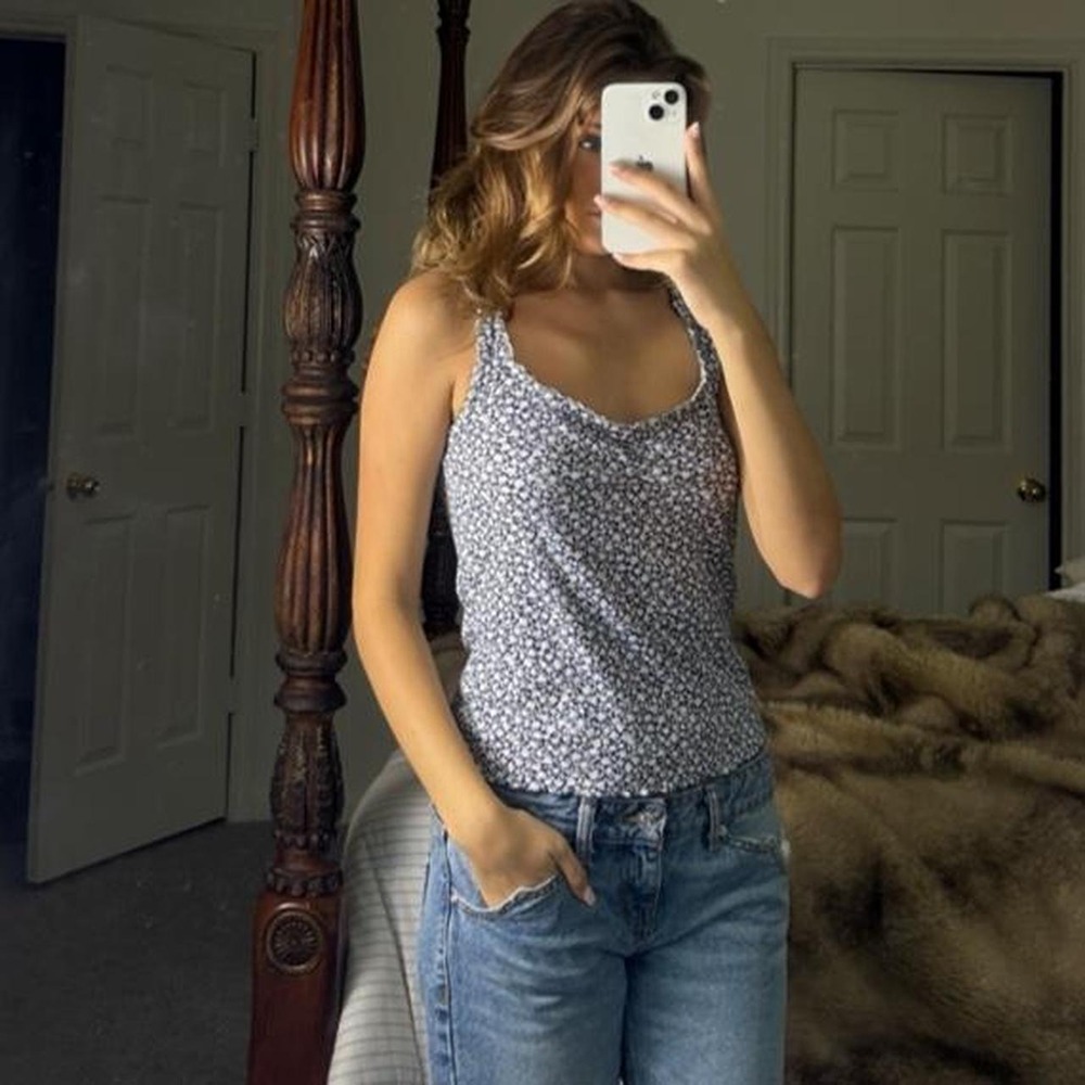 00s blue and white floral cinched tank top